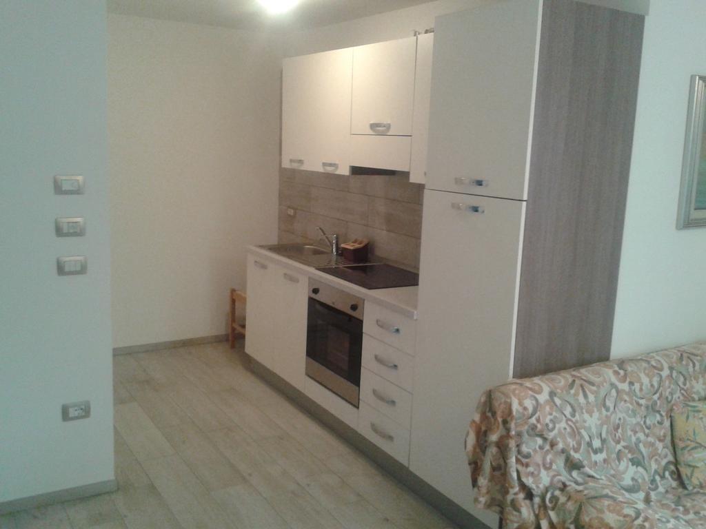 Villa In Val Di Fiemme كافاليسِّ الغرفة الصورة